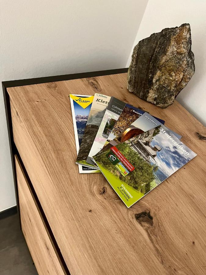 Alpin Art Appartements Grobming Bagian luar foto