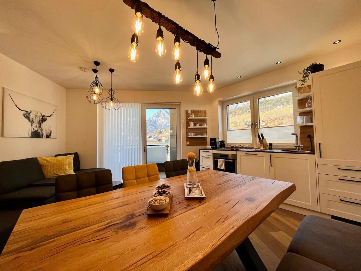 Alpin Art Appartements Grobming Bagian luar foto