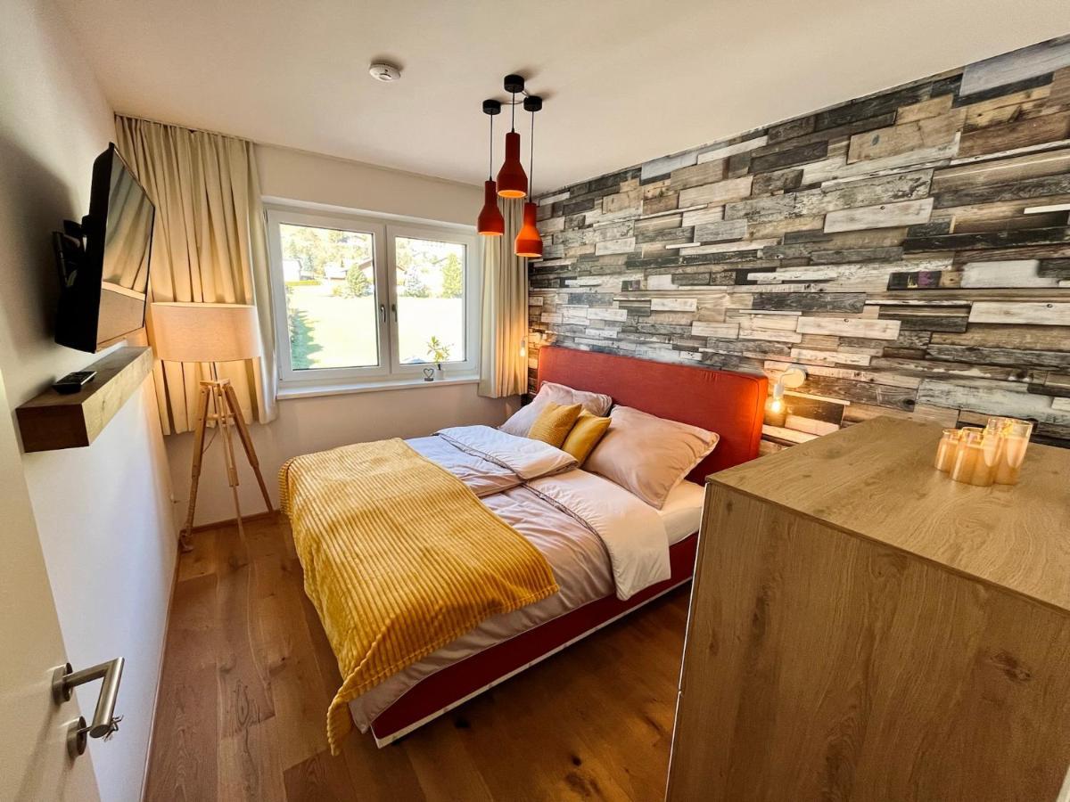 Alpin Art Appartements Grobming Bagian luar foto