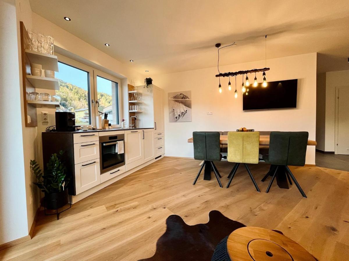 Alpin Art Appartements Grobming Bagian luar foto