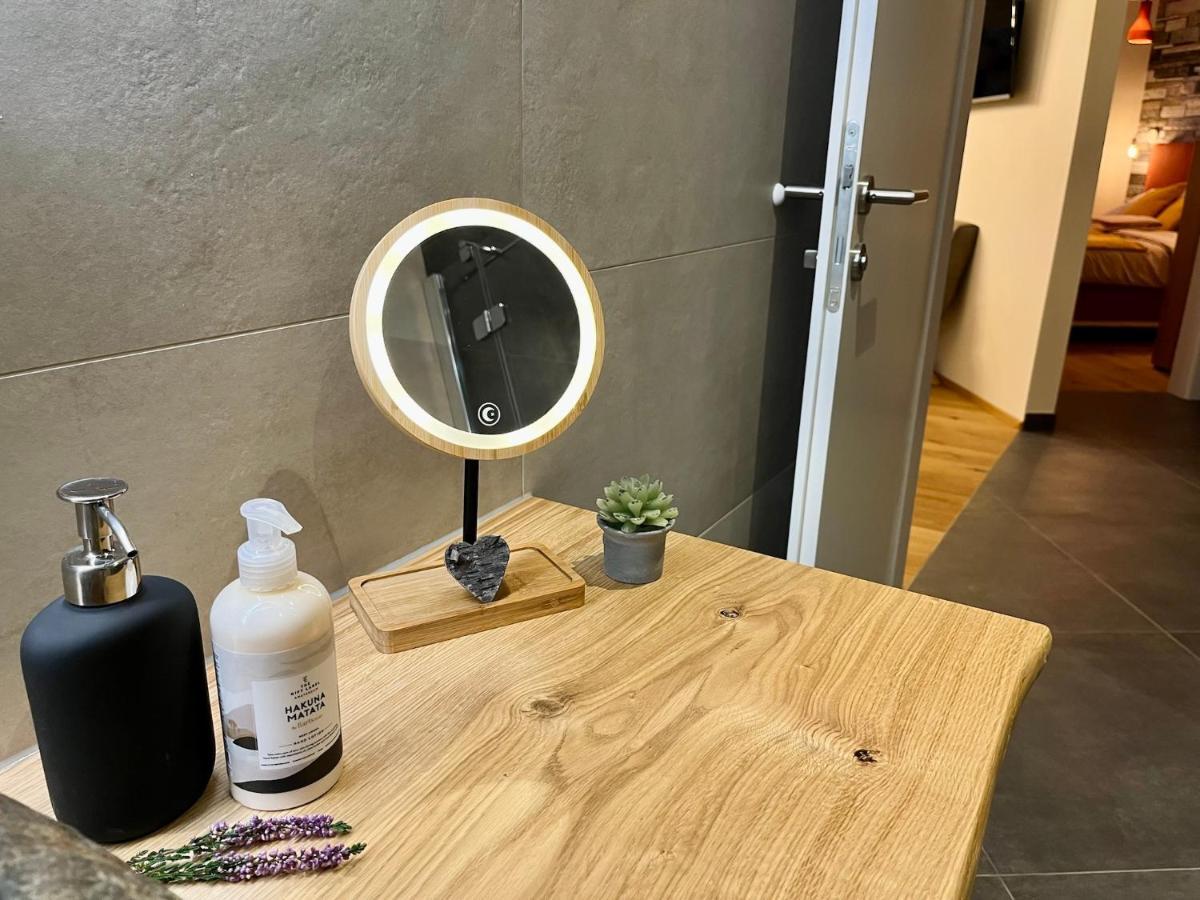 Alpin Art Appartements Grobming Bagian luar foto